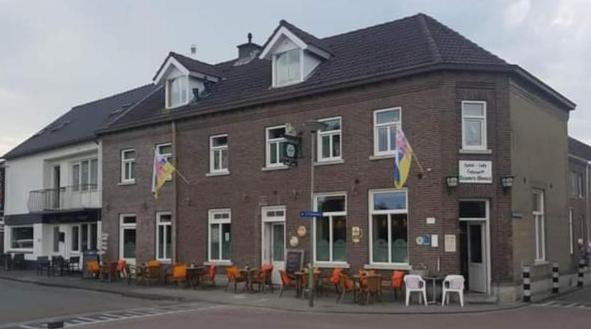 Hotel-cafe Knoors-meeks Stein Urmond * Berg