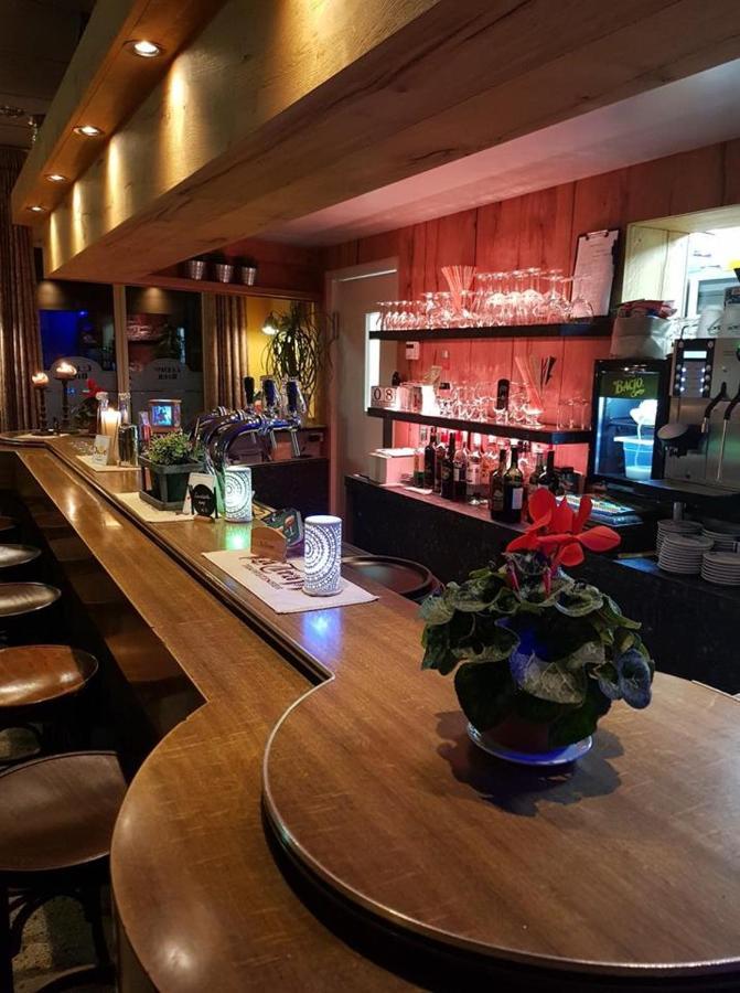Hotel-cafe Knoors-meeks Stein Urmond Hotel Berg