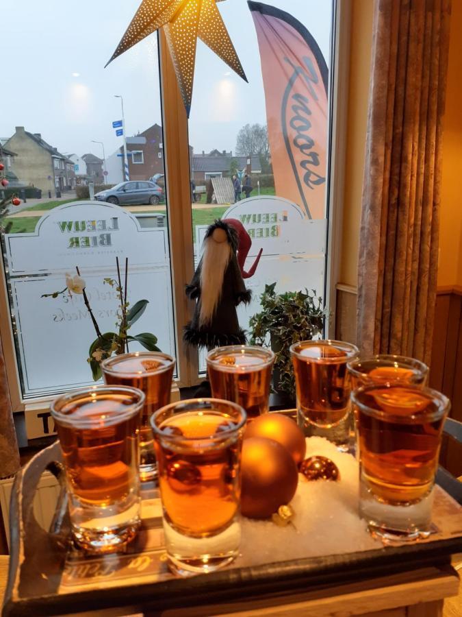 Hotel-cafe Knoors-meeks Stein Urmond Hotel Berg